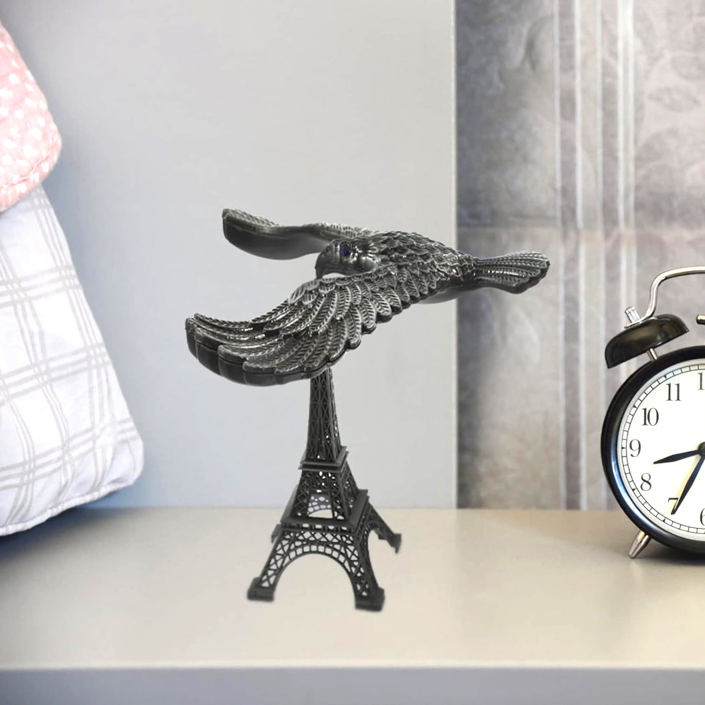 Balancing Bird Metal Eiffel Tower Statue Balance Eagle Toy (1 Set)